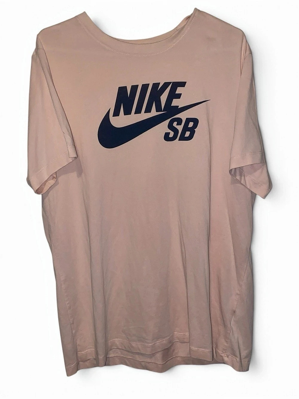 Nike SB Logo Short Sleeve Tee in Pink